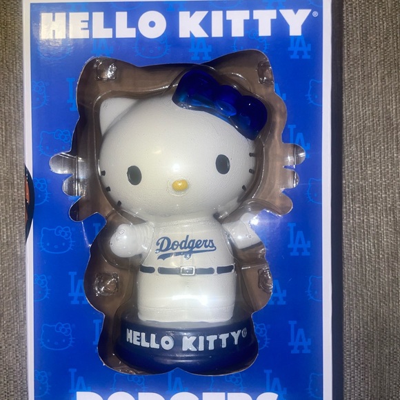 Hello Kitty Dodgers Bobblehead 🎀 - Picture 2 of 7